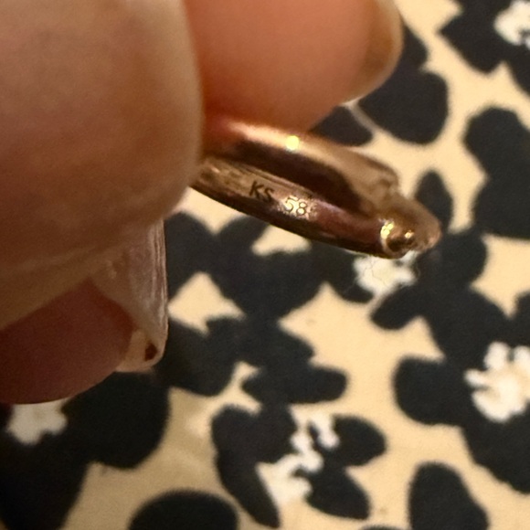 Trade - Picture 3 of 4